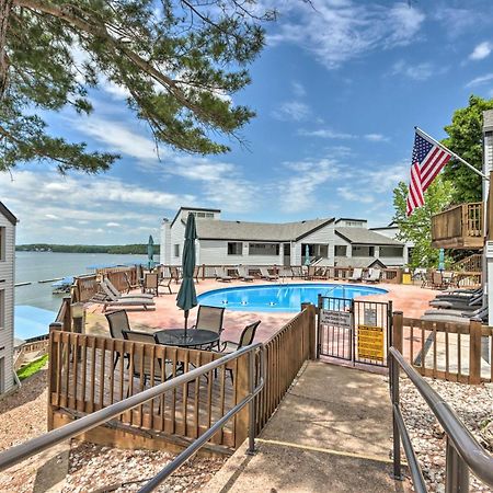 Sunny Osage Beach With Balcony And Lakefront View 外观 照片